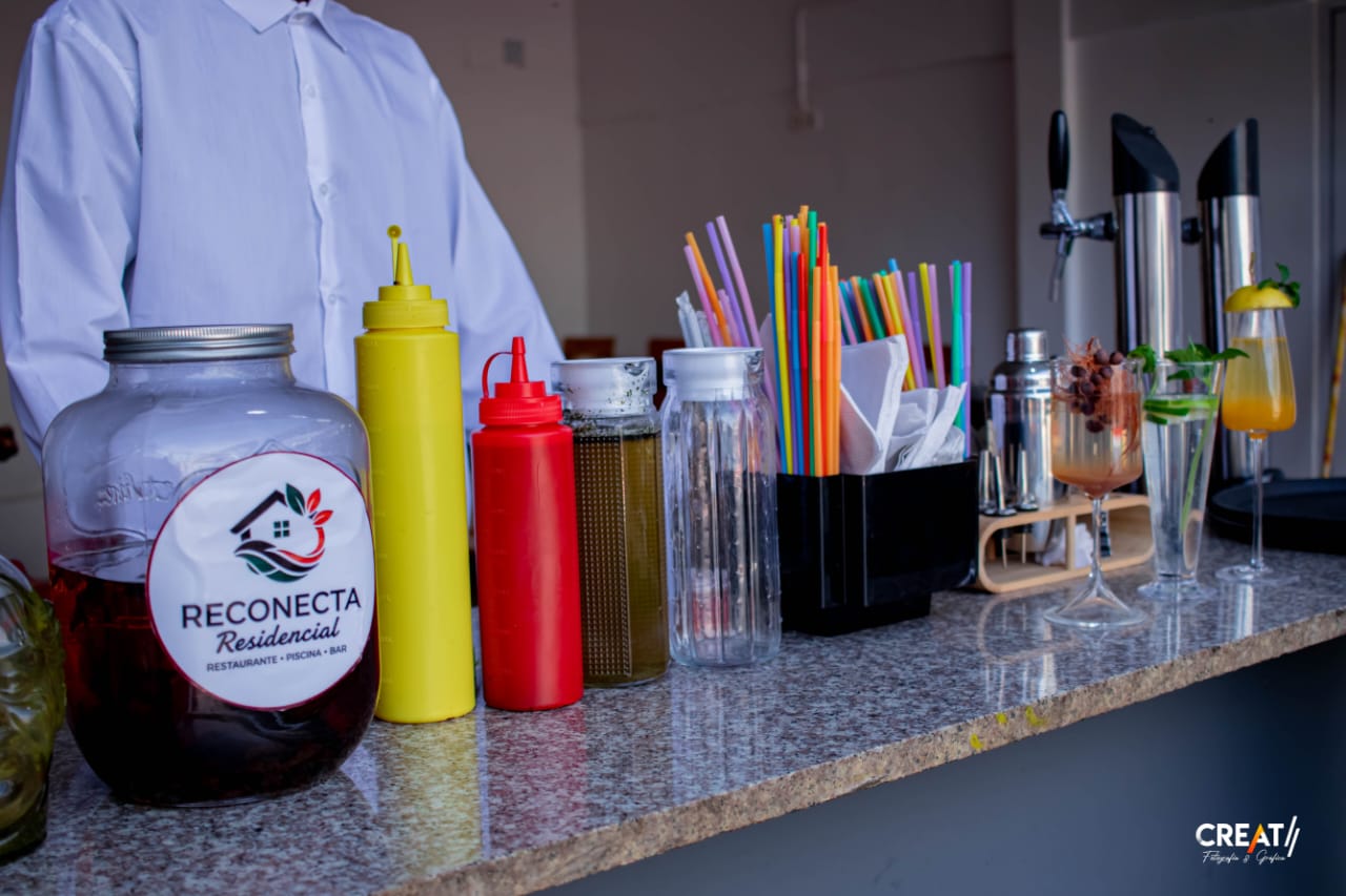 Bar junto à piscina